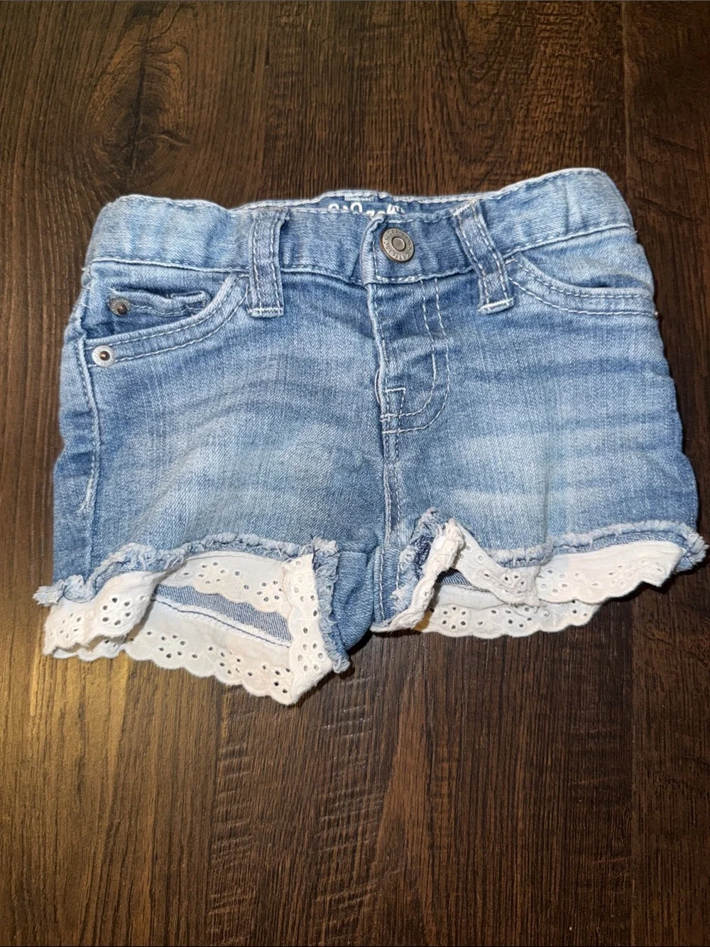 6-12M Bundle 3 shorts & 1 Skirt